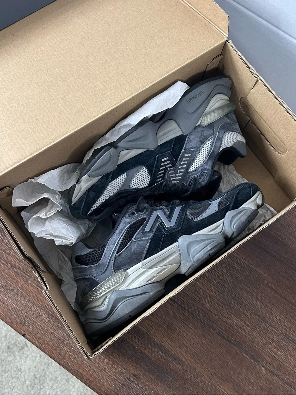 New Balance 9060 Black Castlerock Grey M4.5/W6 U9060BLK